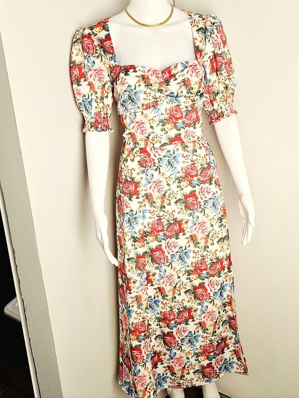 WAYF Floral Puff Sleeve Sweetheart Midi Dress Sz M Vintage Insired Cottagecore